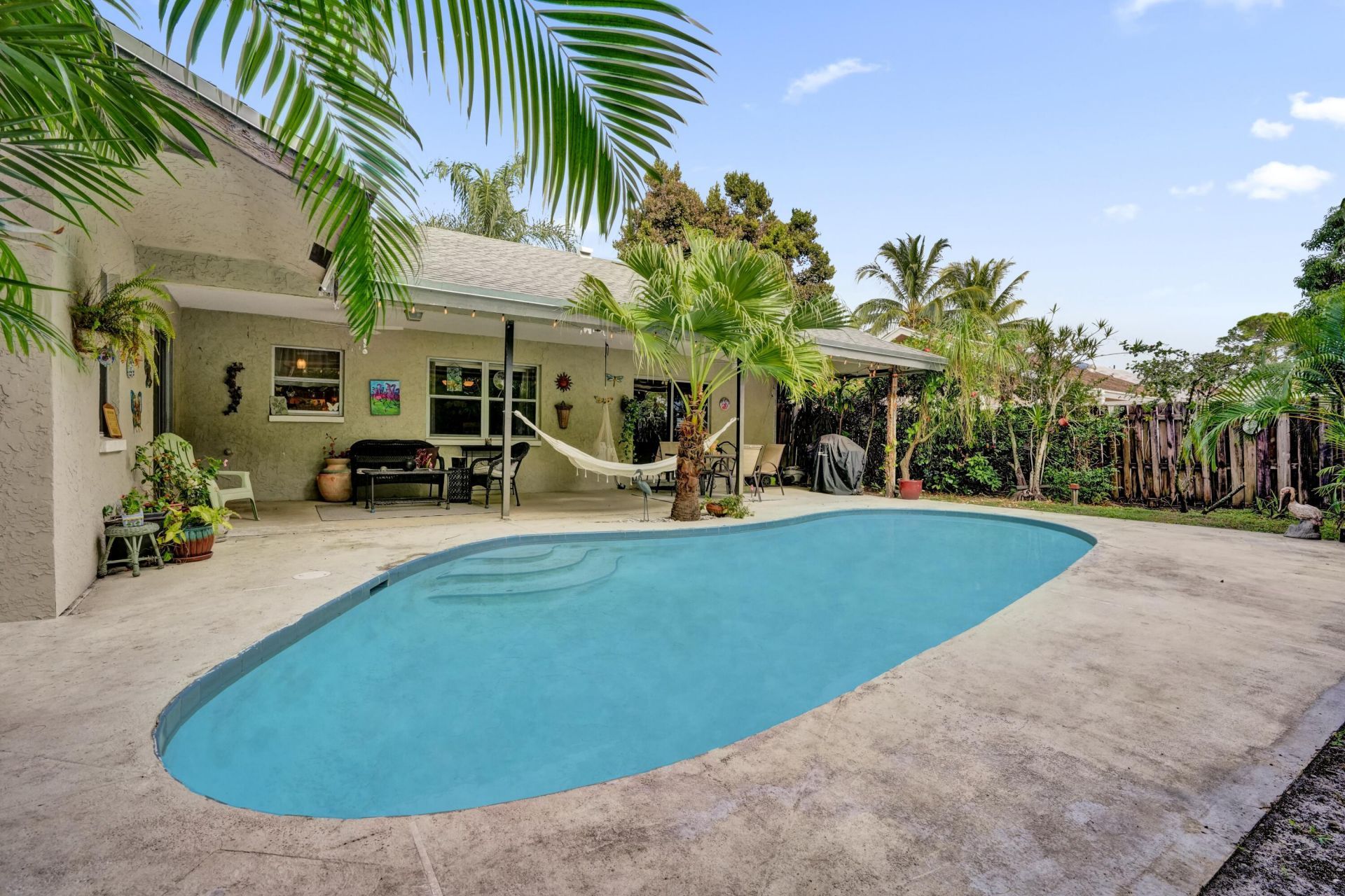 194 Parkwood Drive, Royal Palm Beach, FL 33411 Photo