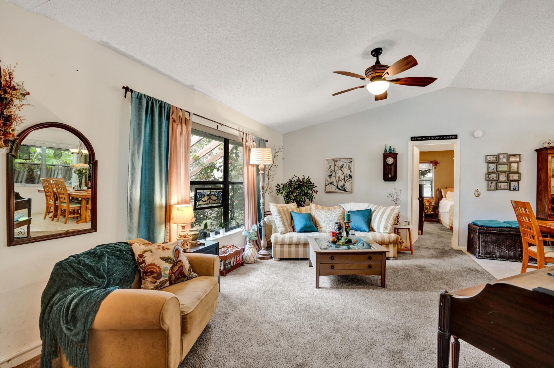 194 Parkwood Drive, Royal Palm Beach, FL 33411 Photo