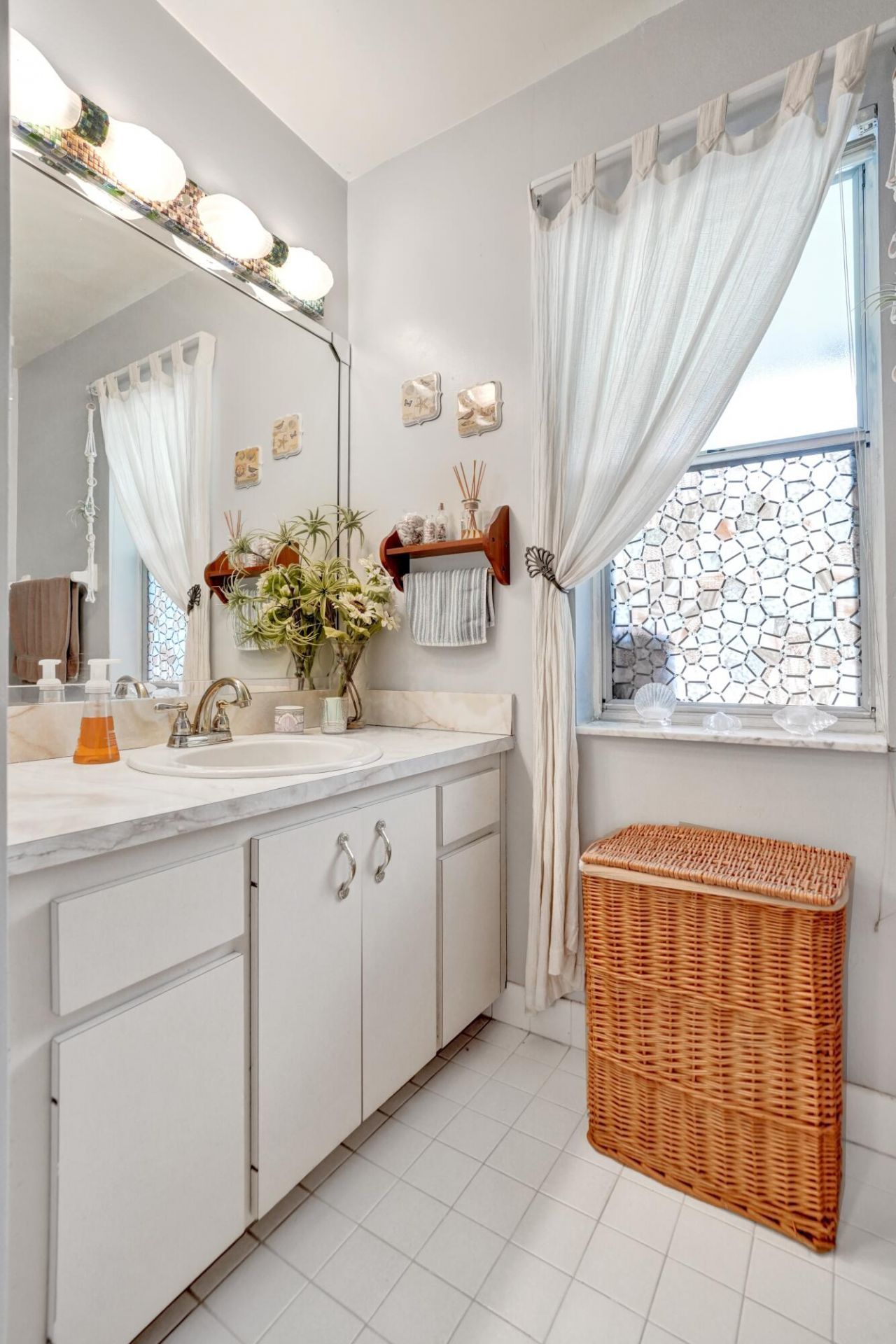 194 Parkwood Drive, Royal Palm Beach, FL 33411 Photo