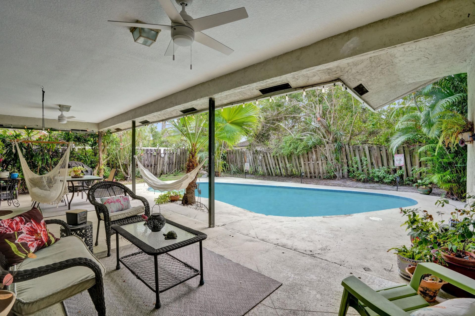 194 Parkwood Drive, Royal Palm Beach, FL 33411 Photo