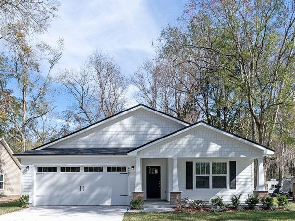 6467 FLOWERS Avenue, Jacksonville, FL 32244