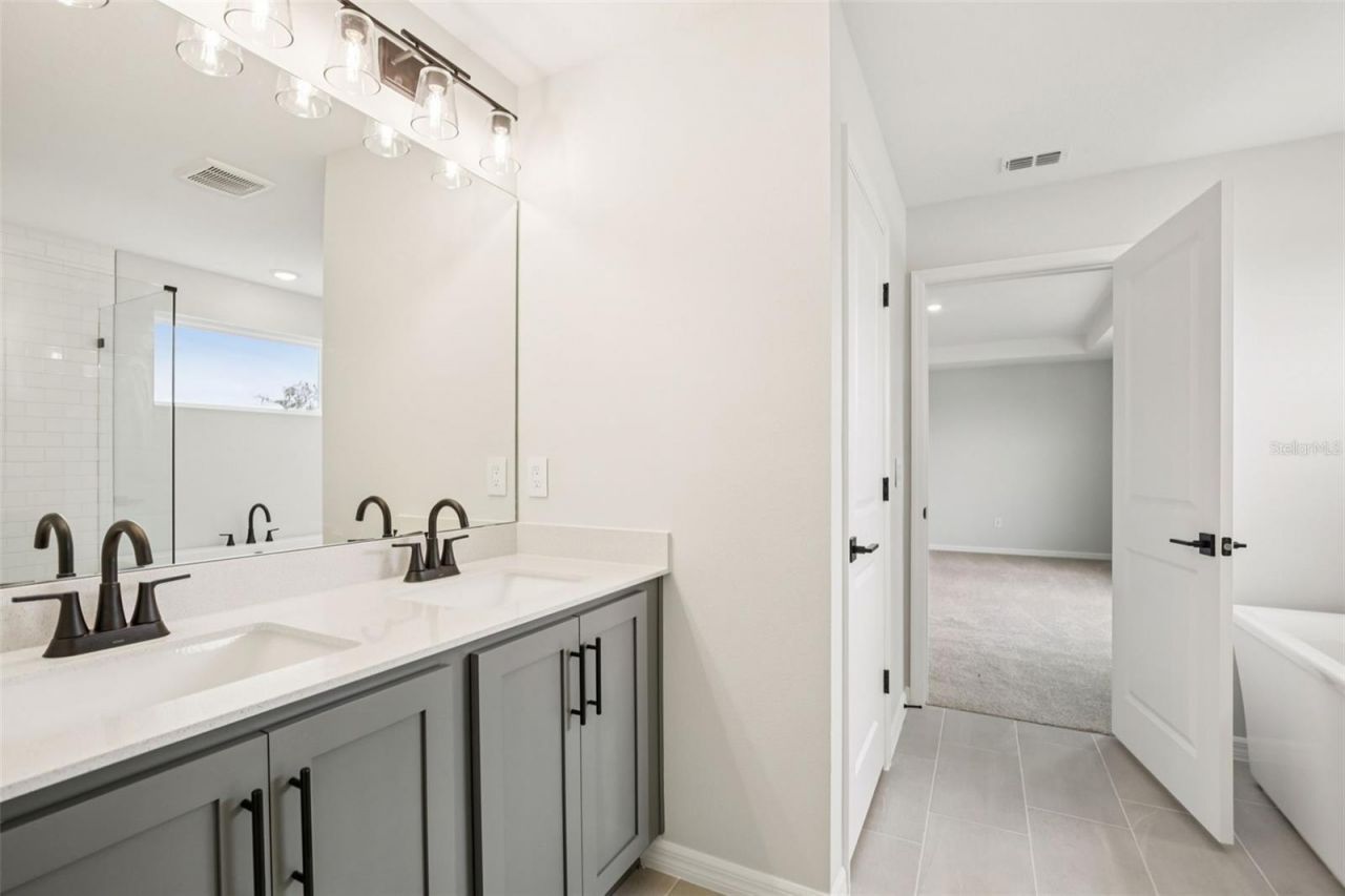 10160 Hidden Hammock Loop, Parrish, FL 34219 Photo