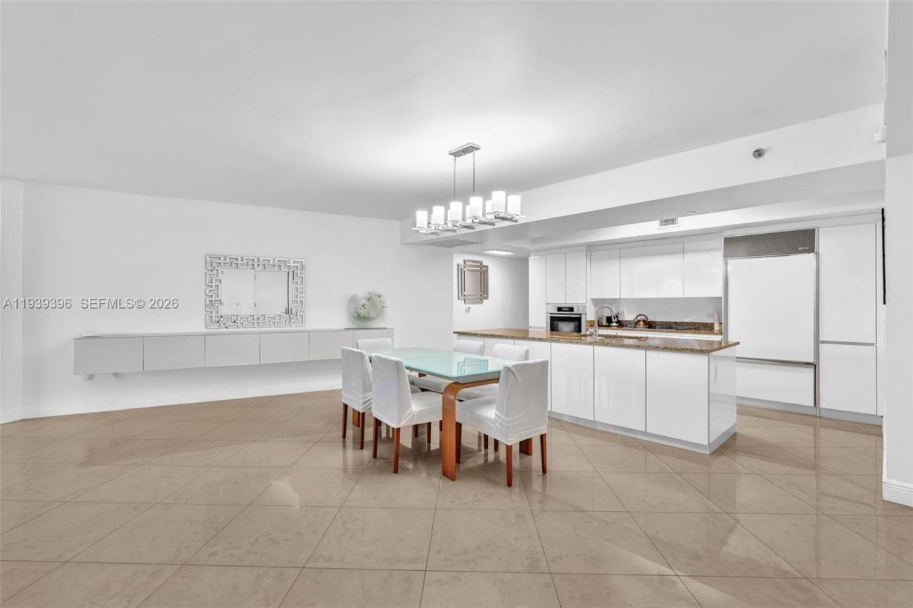 17201 Collins Ave, Unit 1107, Sunny Isles Beach, FL 33160 Photo