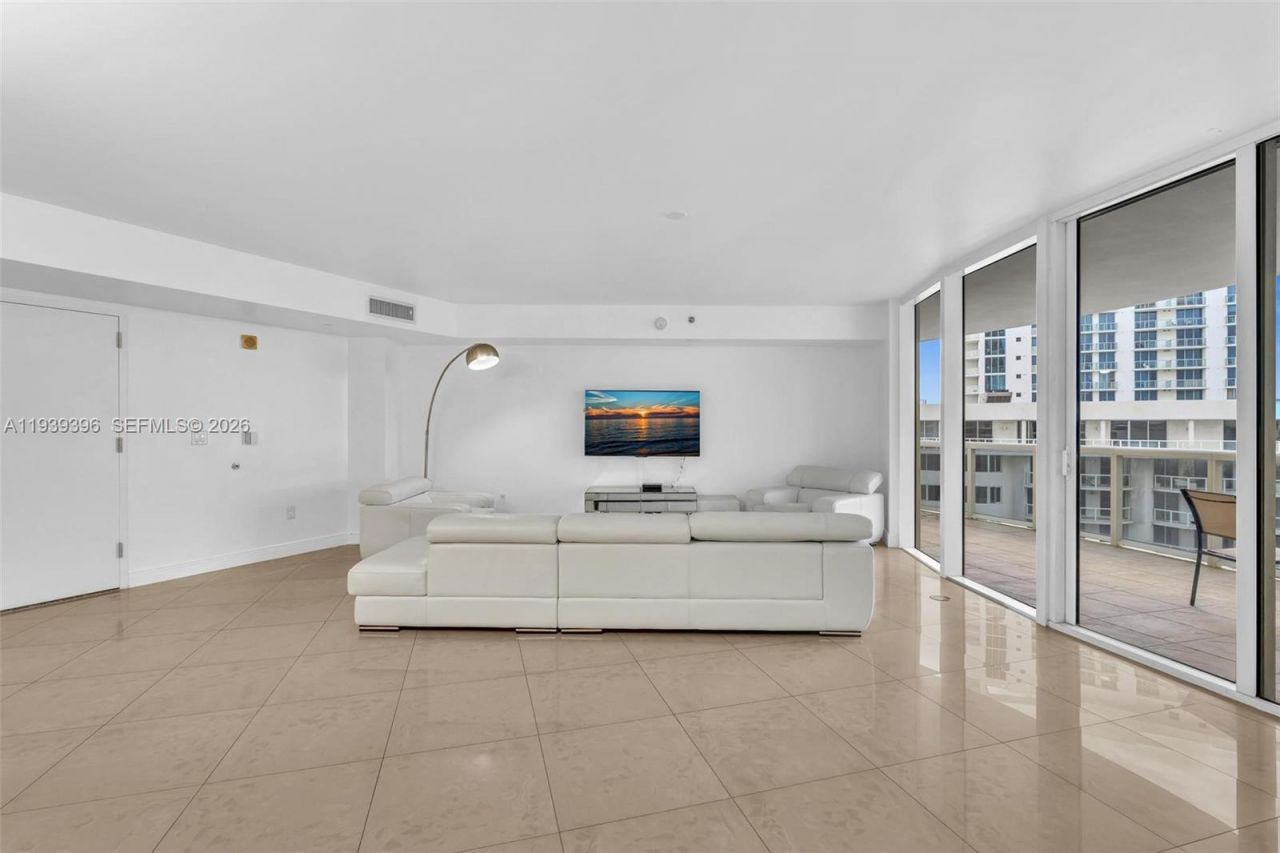 17201 Collins Ave, Unit 1107, Sunny Isles Beach, FL 33160 Photo