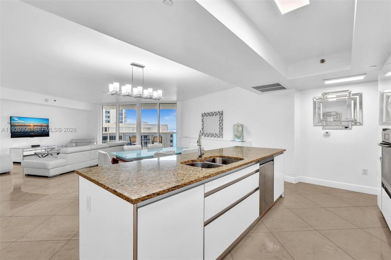 17201 Collins Ave, Unit 1107, Sunny Isles Beach, FL 33160 Photo