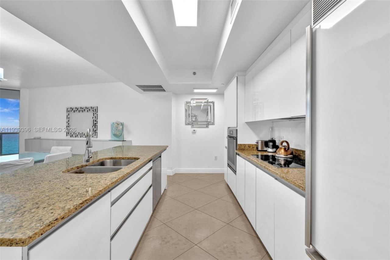 17201 Collins Ave, Unit 1107, Sunny Isles Beach, FL 33160 Photo