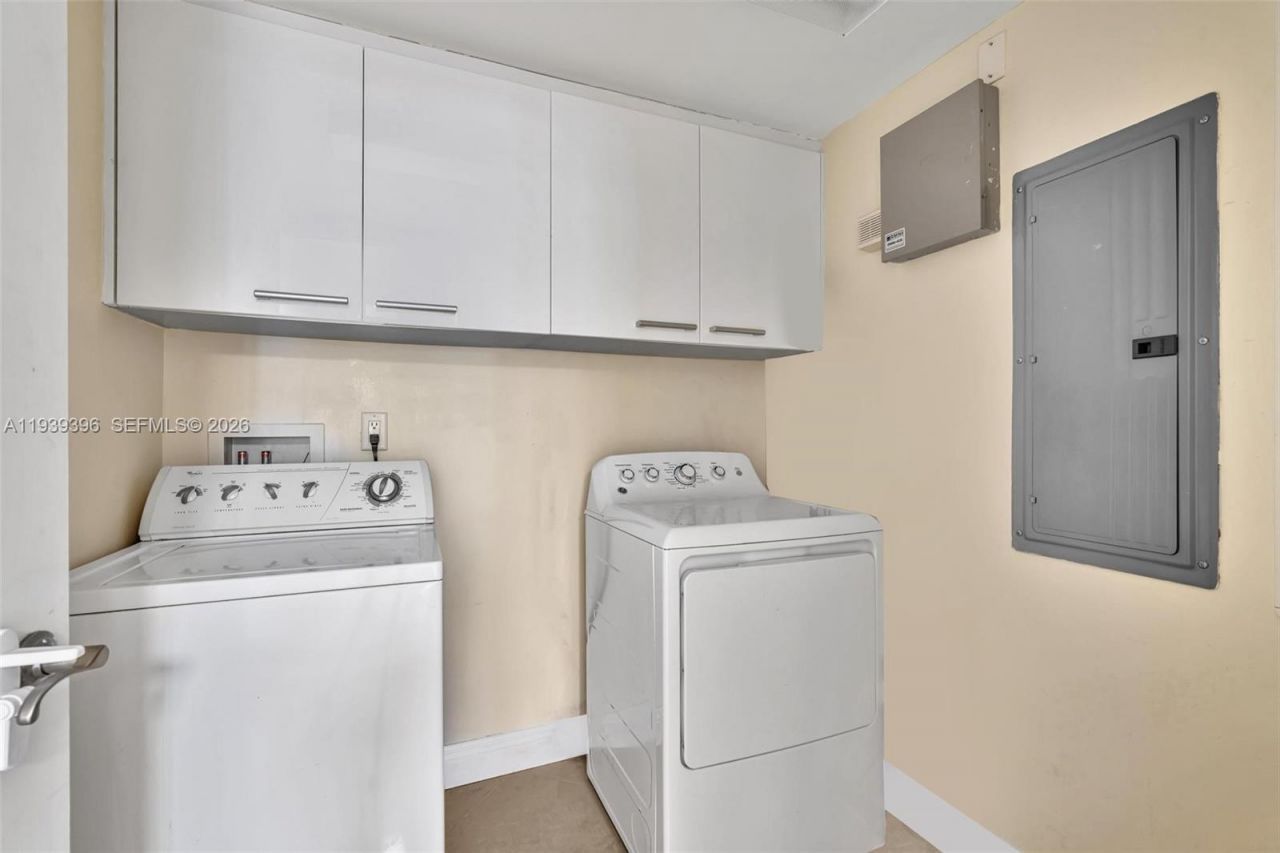 17201 Collins Ave, Unit 1107, Sunny Isles Beach, FL 33160 Photo