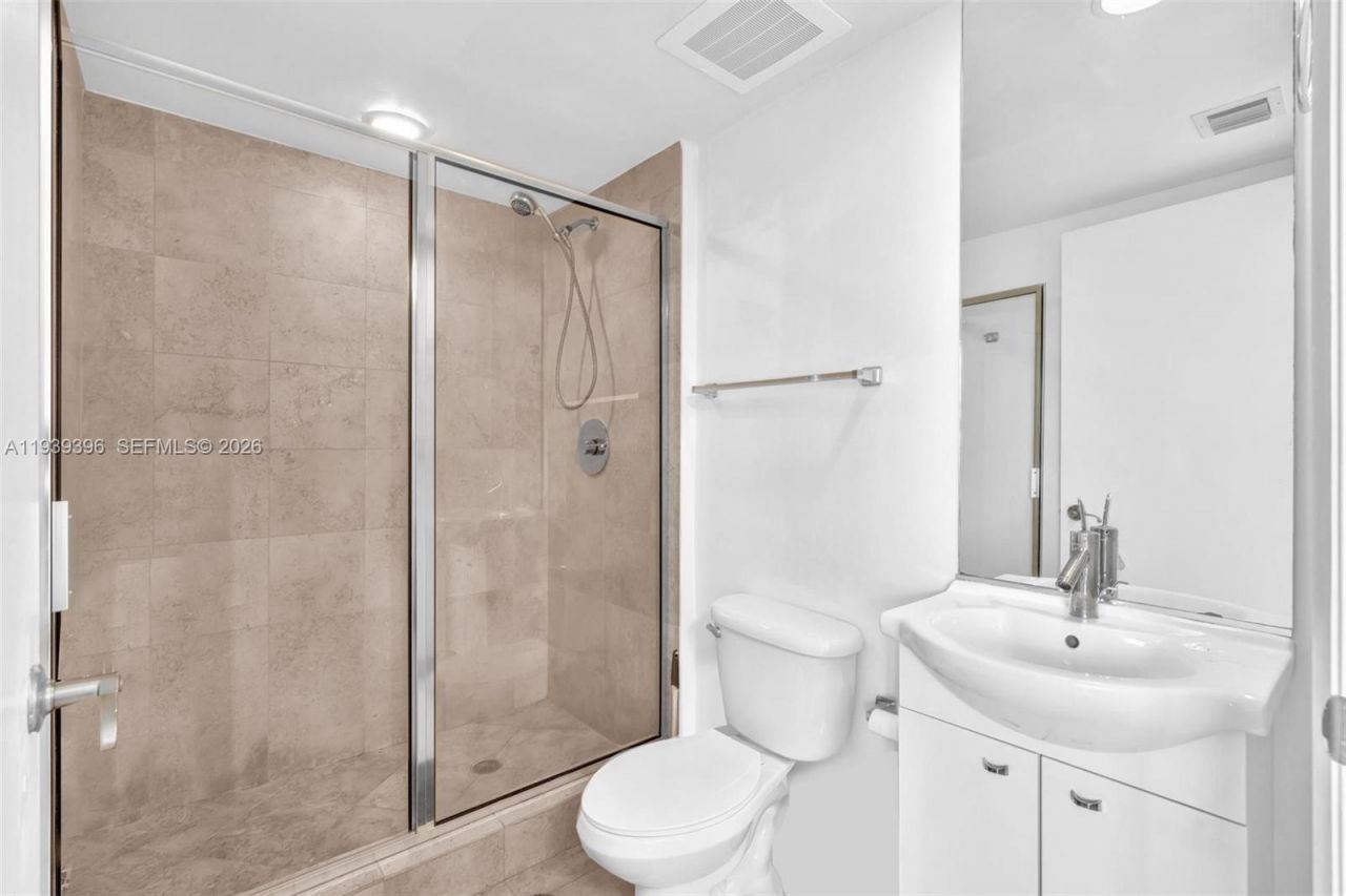 17201 Collins Ave, Unit 1107, Sunny Isles Beach, FL 33160 Photo