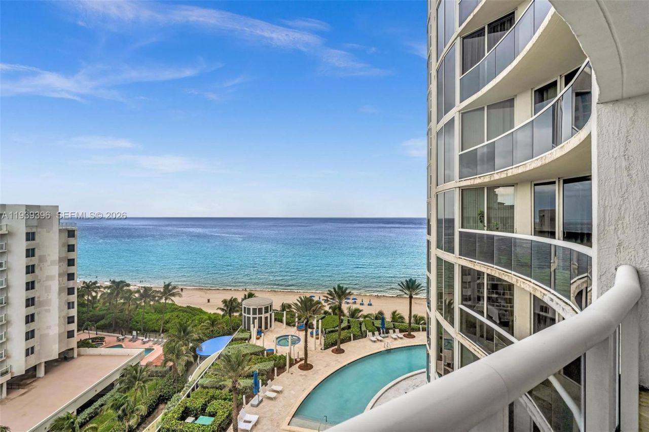 17201 Collins Ave, Unit 1107, Sunny Isles Beach, FL 33160 Photo