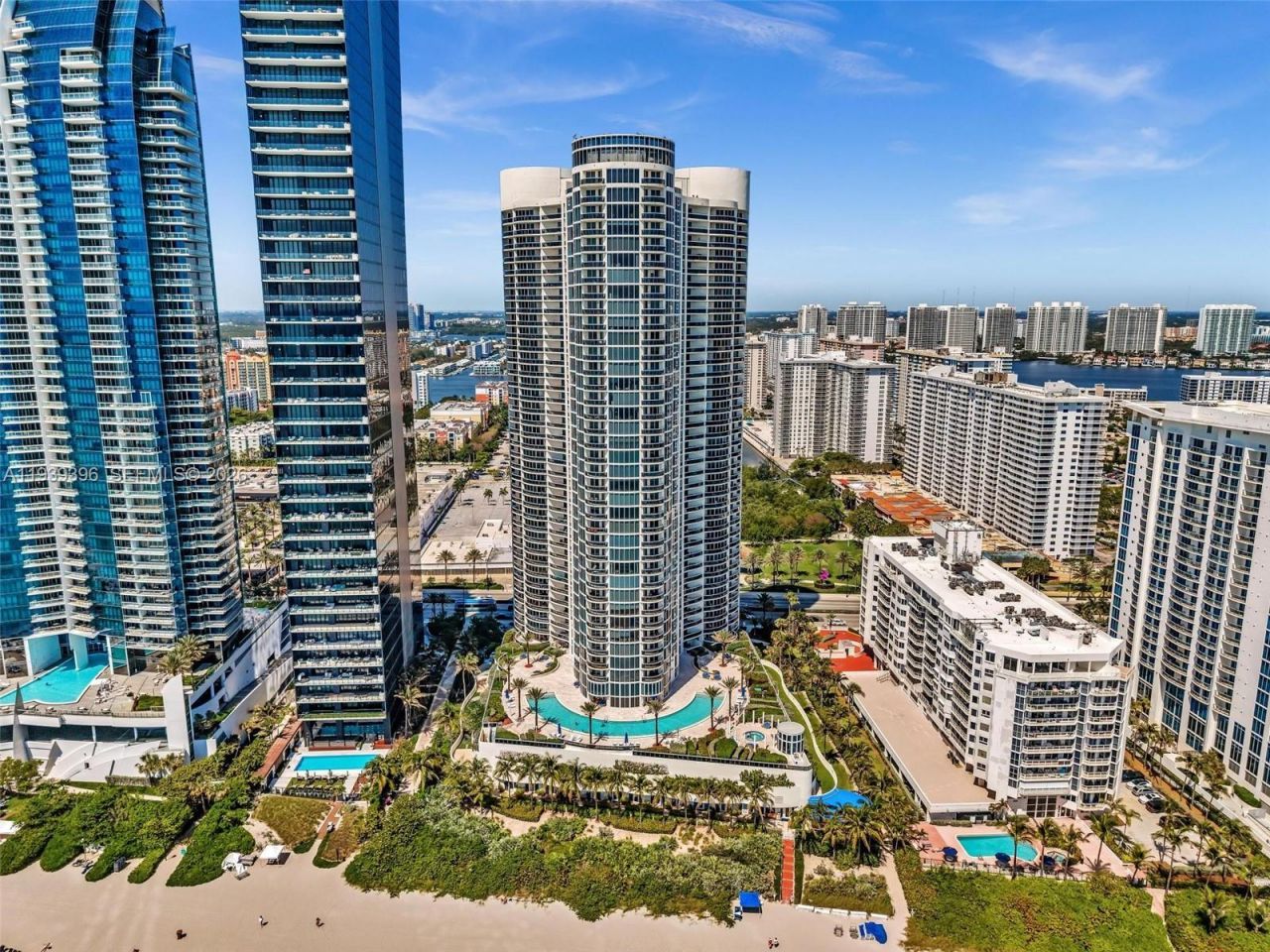 17201 Collins Ave, Unit 1107, Sunny Isles Beach, FL 33160 Photo