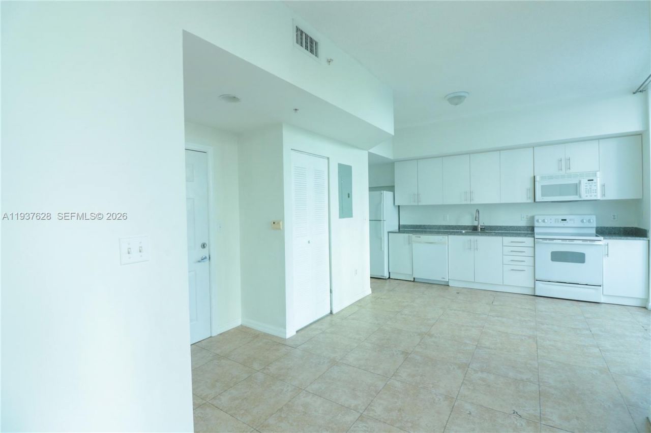 275 NE 18th St, Unit 410, Miami, FL 33132 Photo