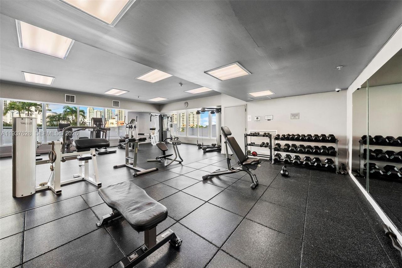 275 NE 18th St, Unit 410, Miami, FL 33132 Photo