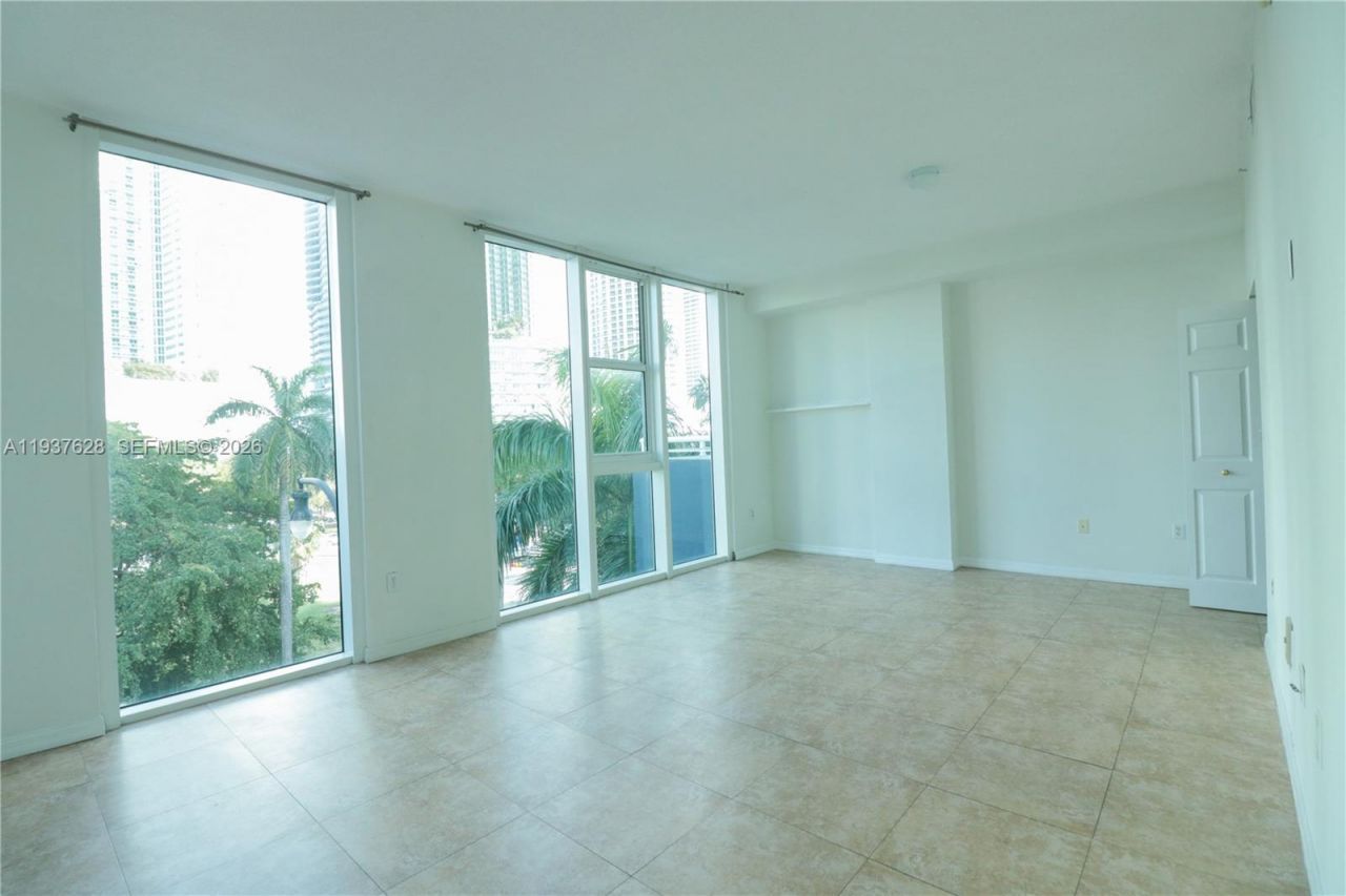 275 NE 18th St, Unit 410, Miami, FL 33132 Photo