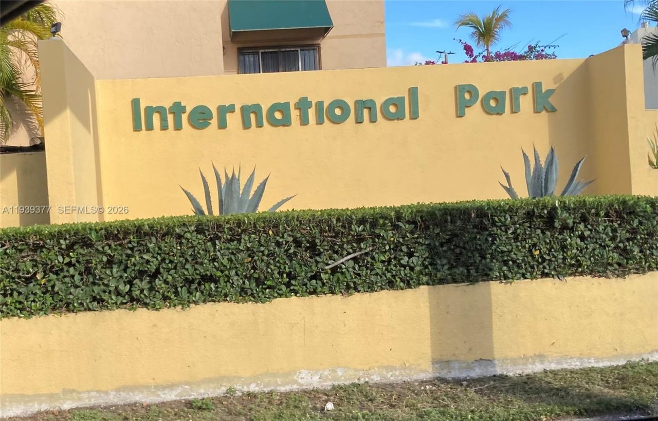 11780 SW 18th St, Unit 105-2, Miami, FL 33175 Photo