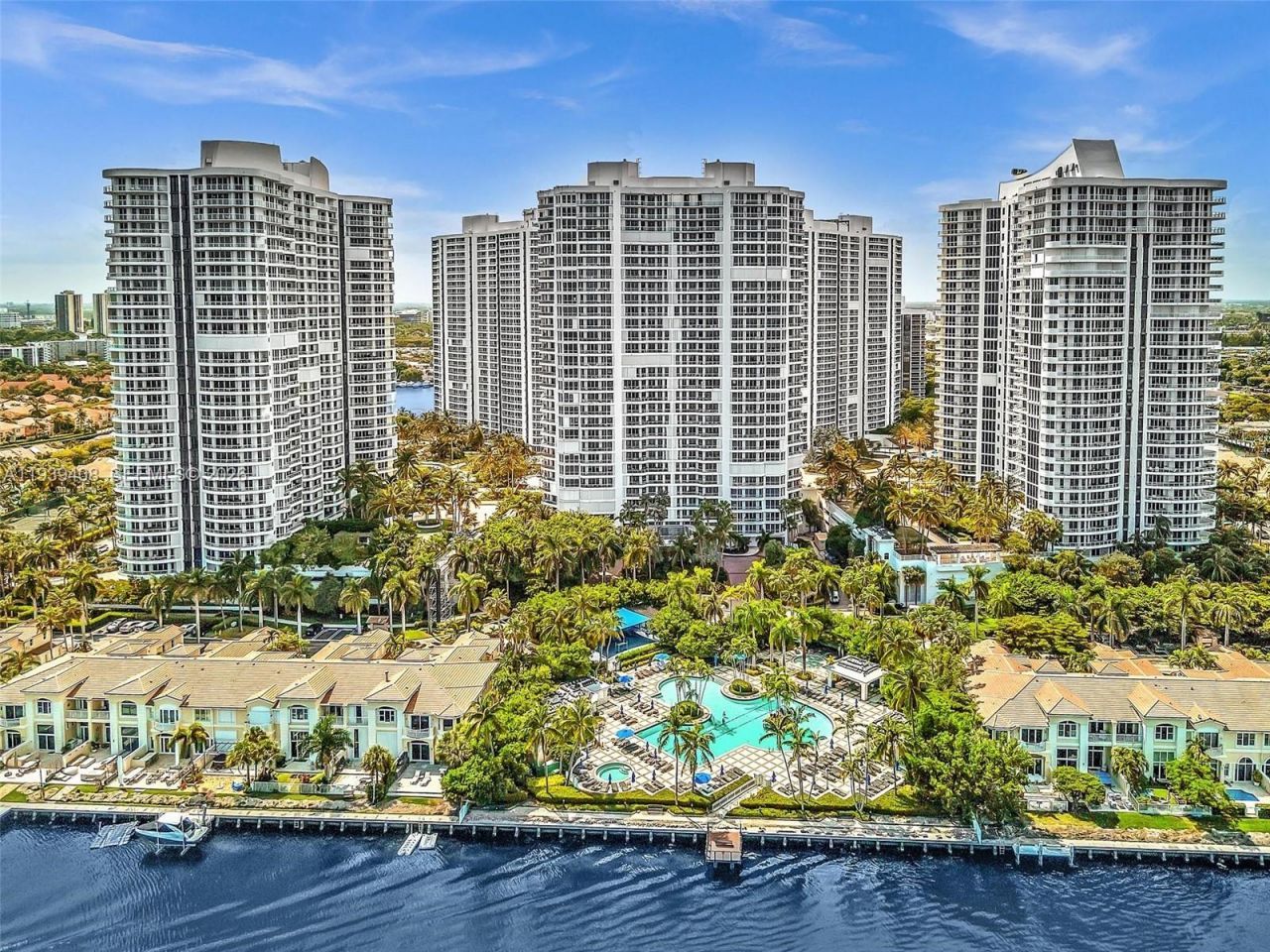 21050 Point Pl, Unit 302, Aventura, FL 33180 Photo