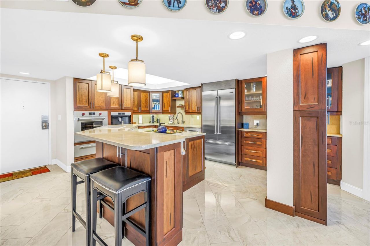 5220 Brittany Drive S, Unit 1510, Saint Petersburg, FL 33715 Photo