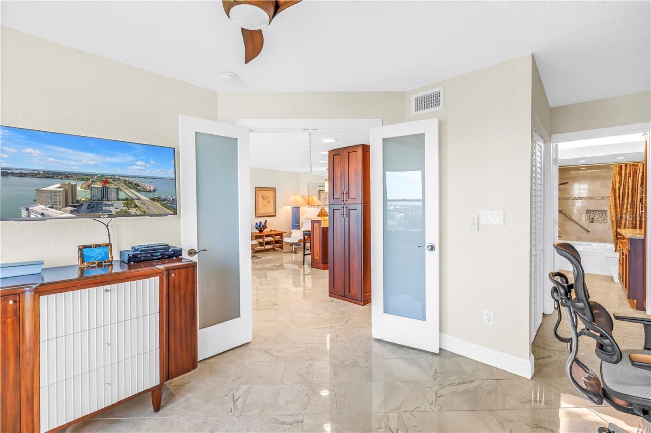 5220 Brittany Drive S, Unit 1510, Saint Petersburg, FL 33715 Photo