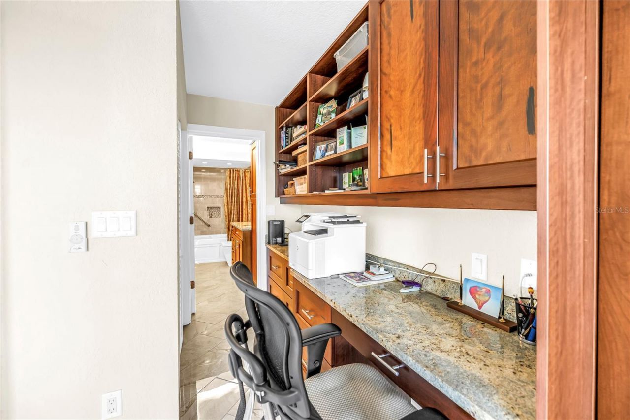 5220 Brittany Drive S, Unit 1510, Saint Petersburg, FL 33715 Photo