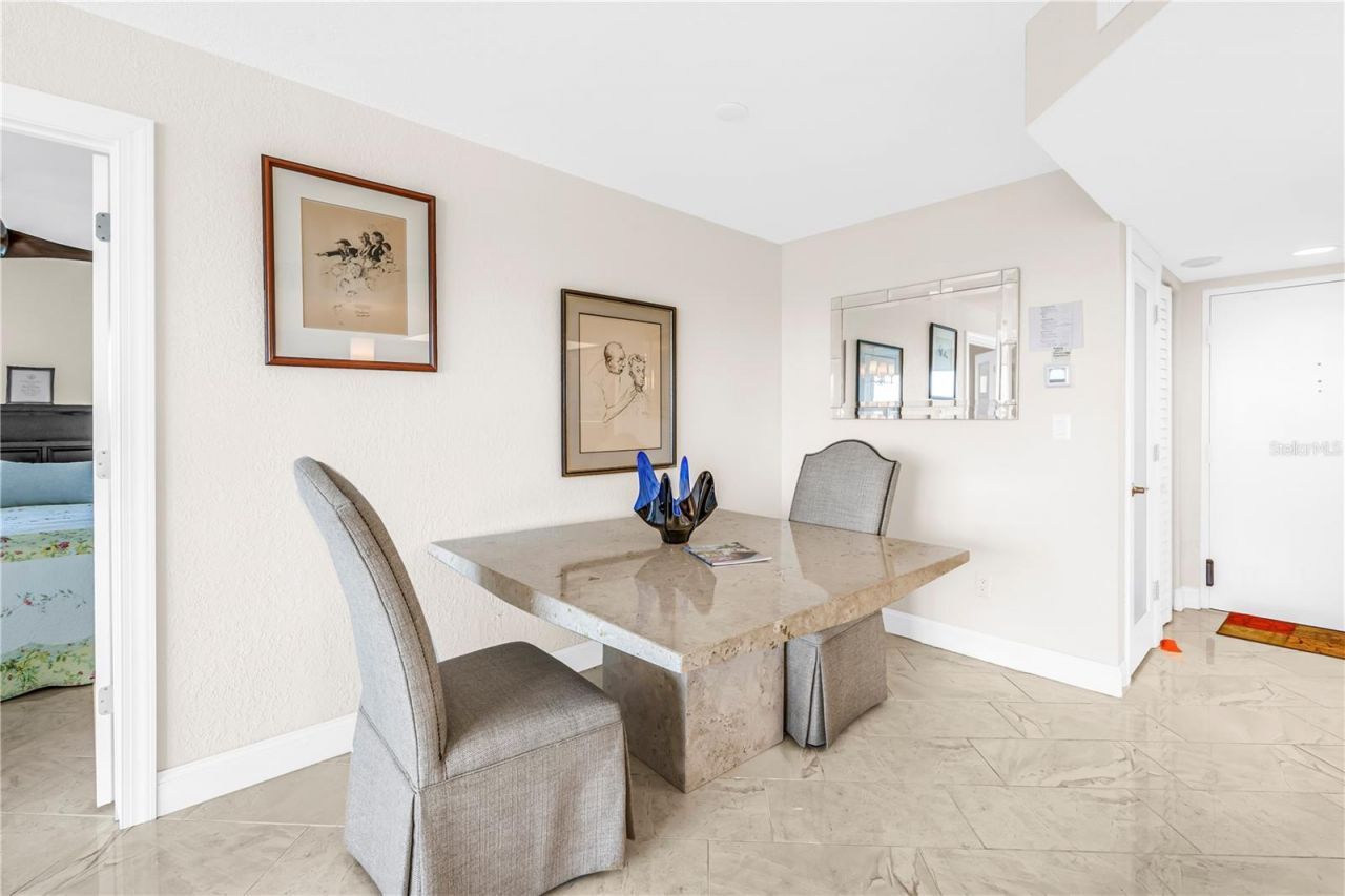 5220 Brittany Drive S, Unit 1510, Saint Petersburg, FL 33715 Photo