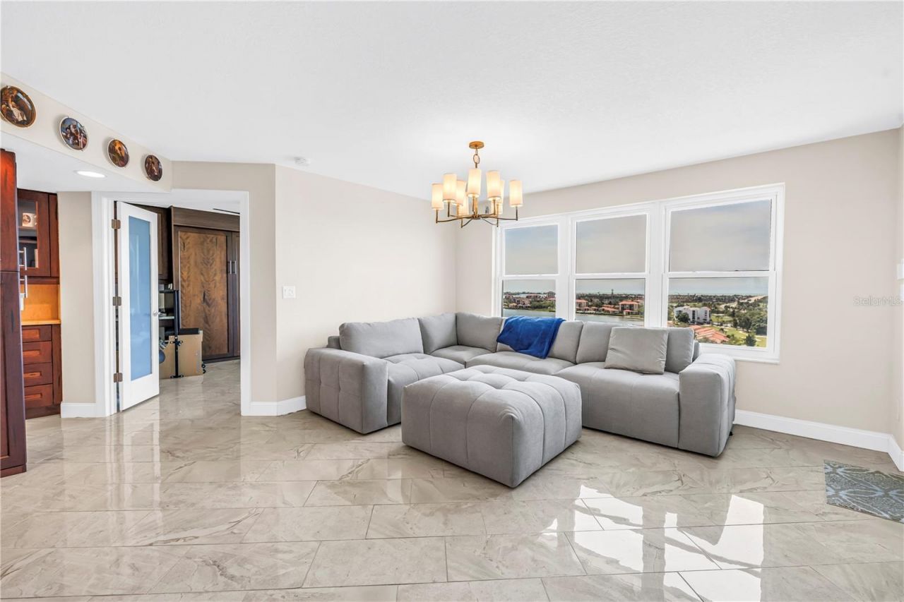 5220 Brittany Drive S, Unit 1510, Saint Petersburg, FL 33715 Photo