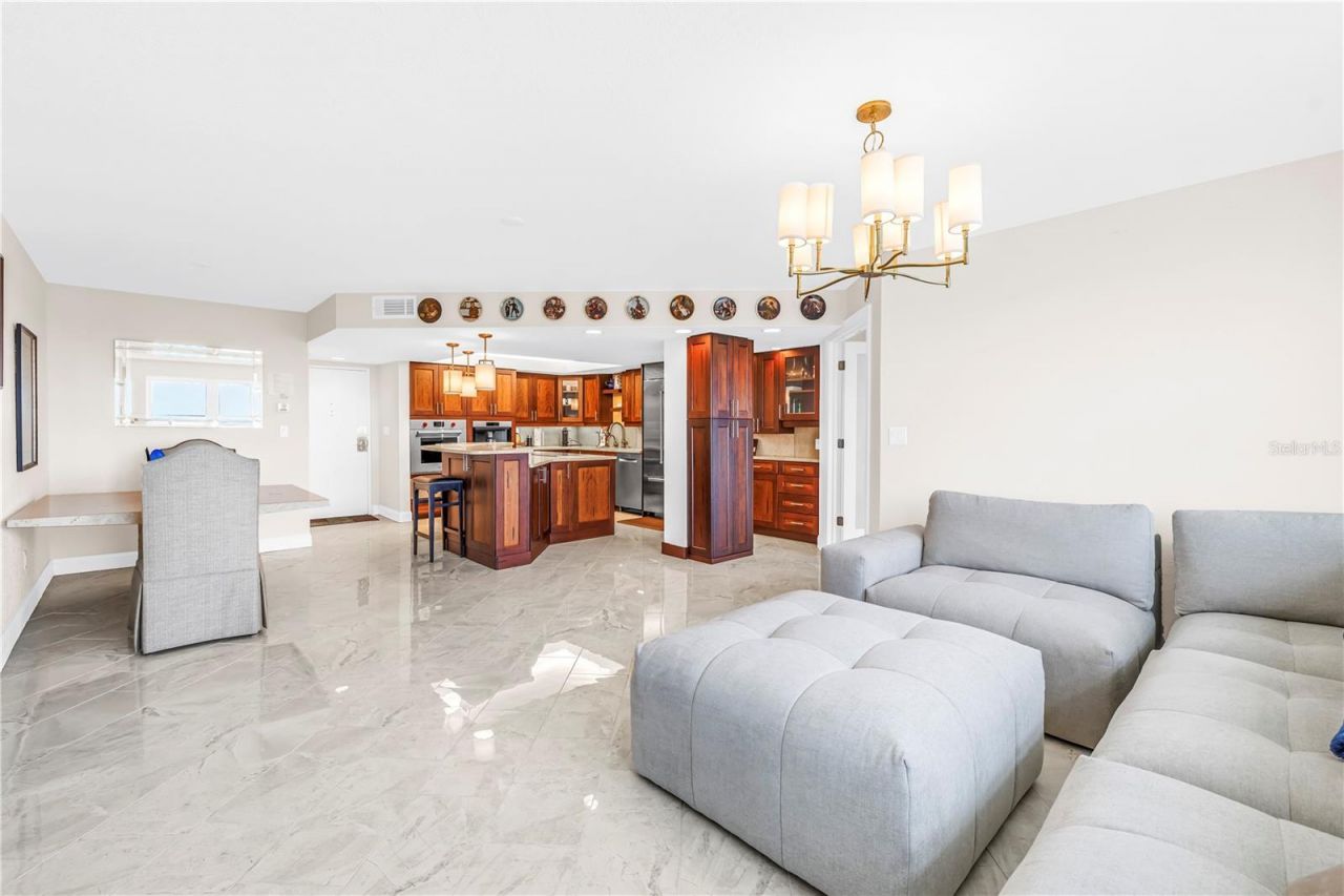 5220 Brittany Drive S, Unit 1510, Saint Petersburg, FL 33715 Photo