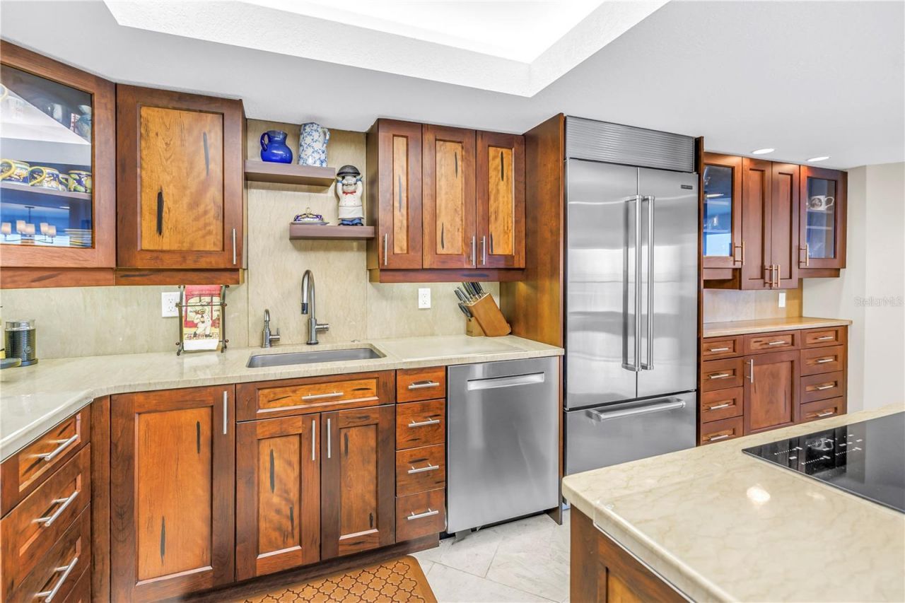 5220 Brittany Drive S, Unit 1510, Saint Petersburg, FL 33715 Photo