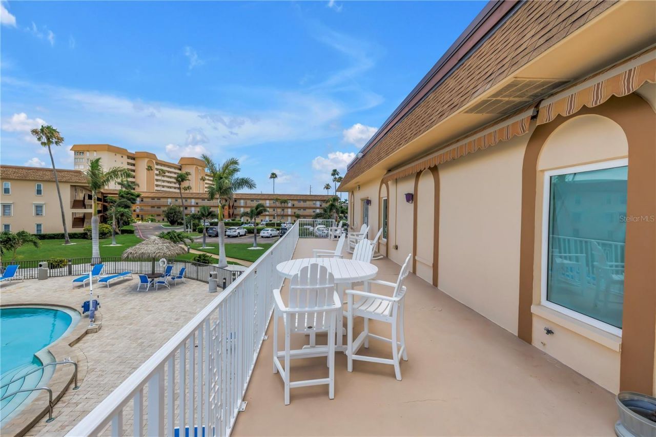 5220 Brittany Drive S, Unit 1510, Saint Petersburg, FL 33715 Photo