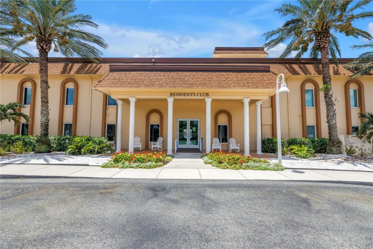 5220 Brittany Drive S, Unit 1510, Saint Petersburg, FL 33715 Photo