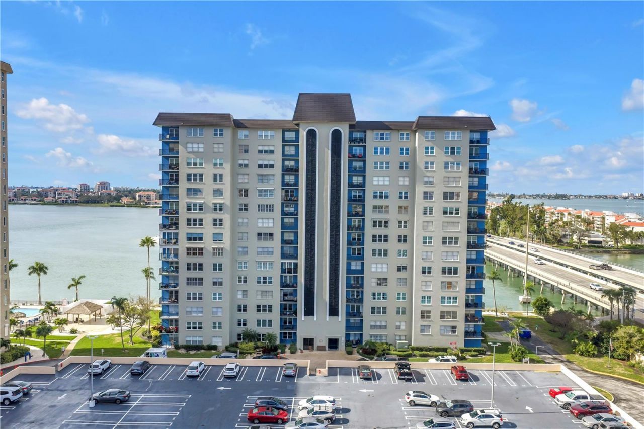 5220 Brittany Drive S, Unit 1510, Saint Petersburg, FL 33715 Photo