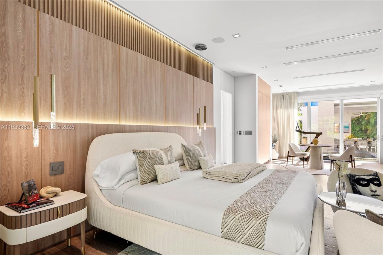 7218 SW 102nd St , Pinecrest, FL 33156 Photo