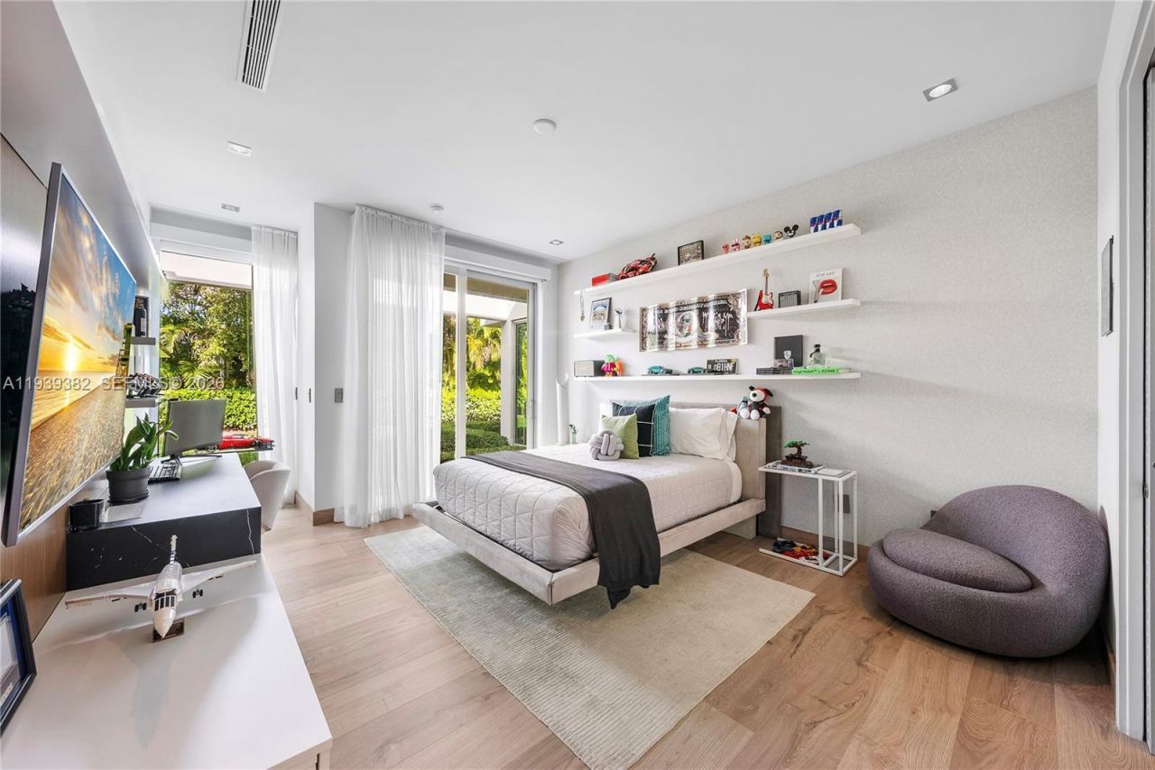 7218 SW 102nd St , Pinecrest, FL 33156 Photo