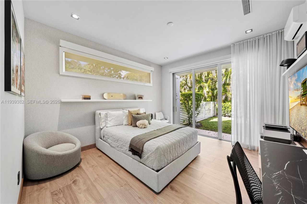 7218 SW 102nd St , Pinecrest, FL 33156 Photo