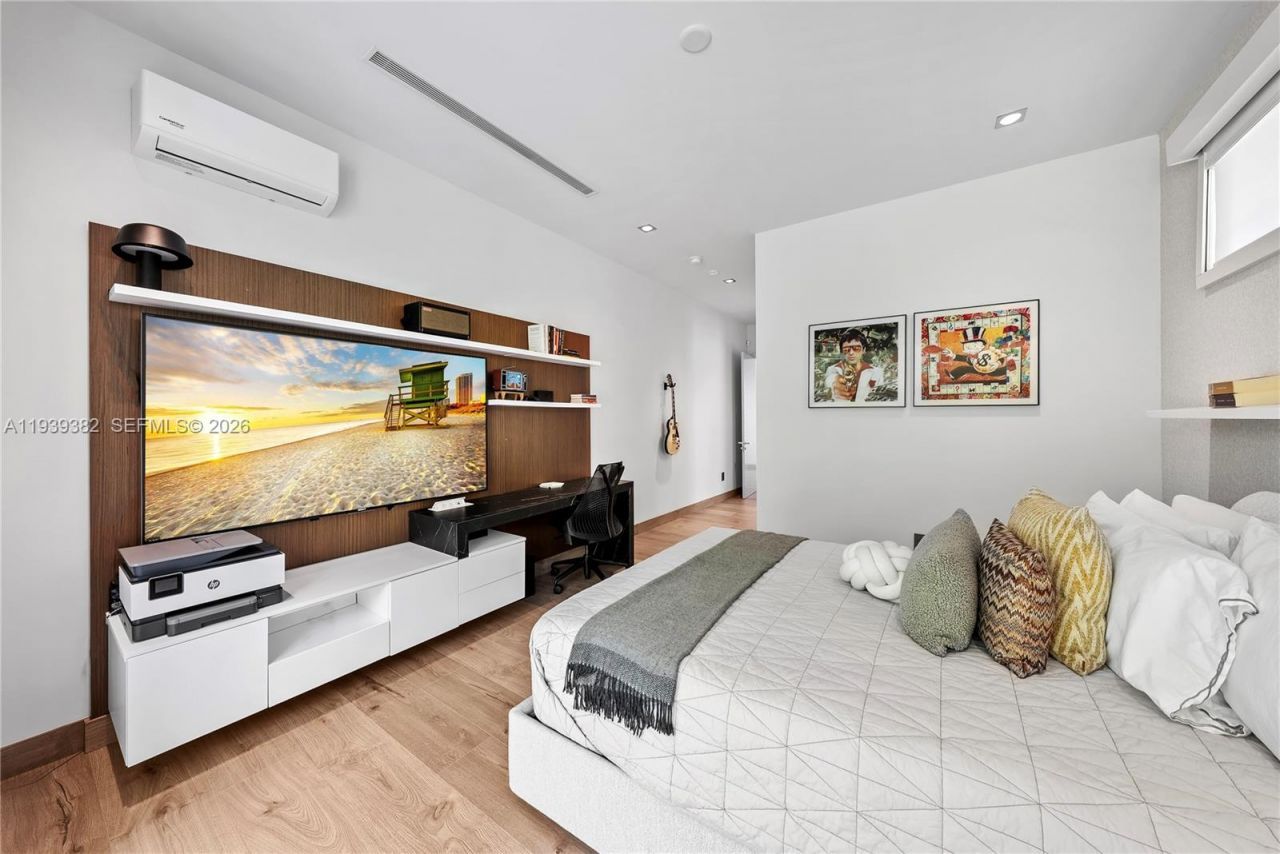 7218 SW 102nd St , Pinecrest, FL 33156 Photo