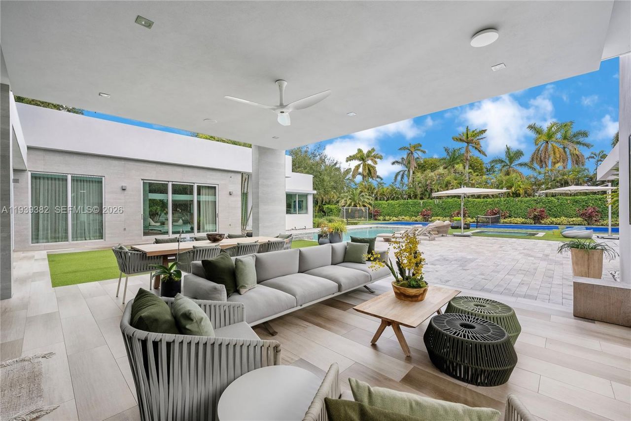 7218 SW 102nd St , Pinecrest, FL 33156 Photo