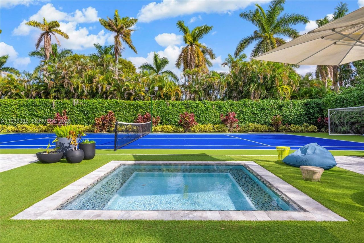 7218 SW 102nd St , Pinecrest, FL 33156 Photo