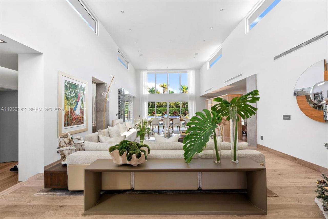 7218 SW 102nd St , Pinecrest, FL 33156 Photo