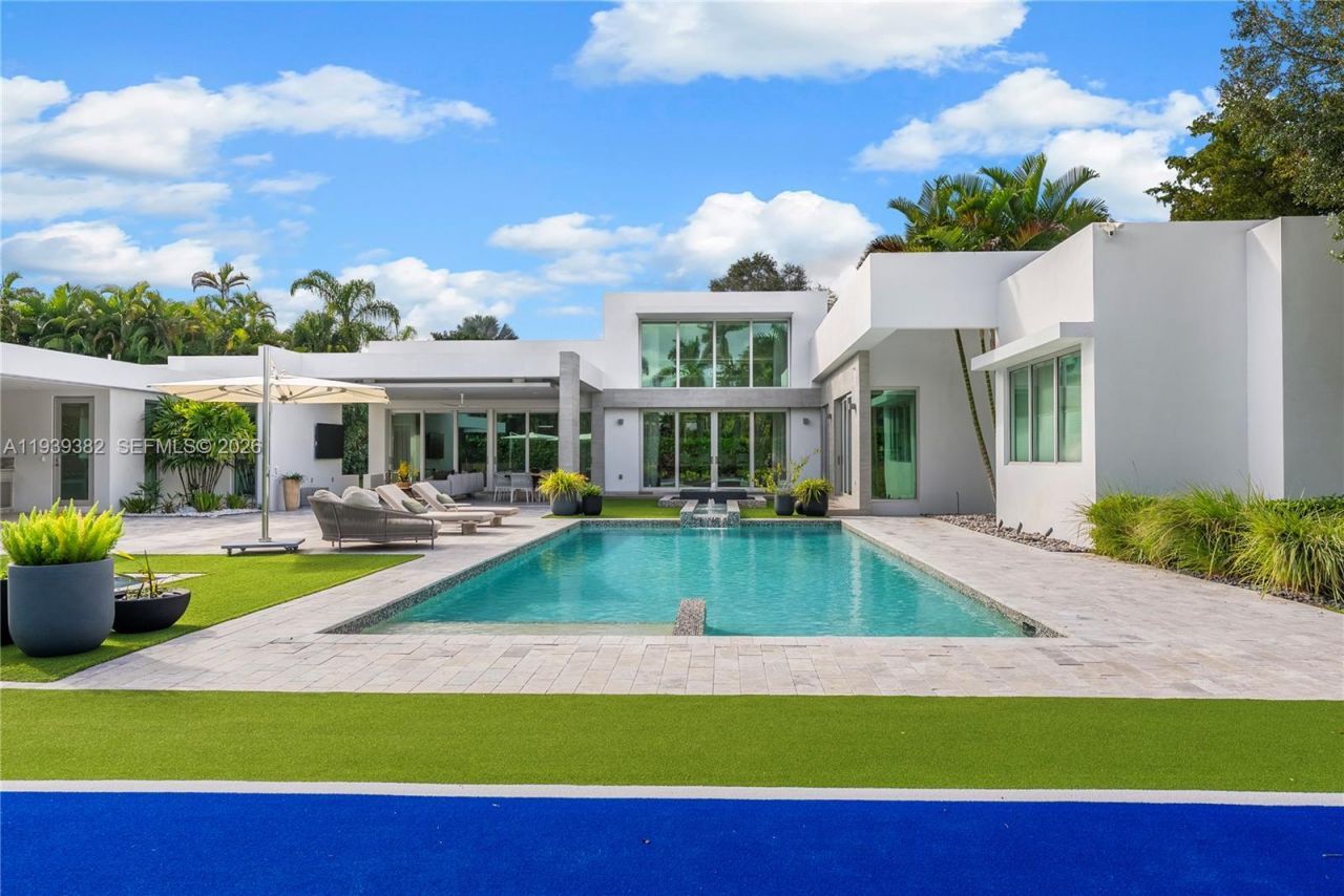 7218 SW 102nd St , Pinecrest, FL 33156 Photo