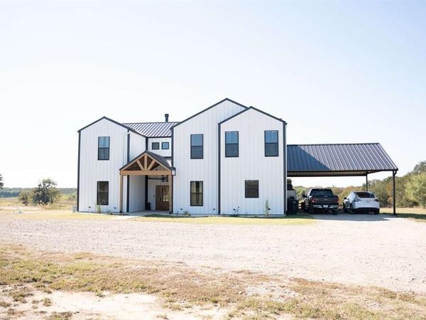 1097 Oak Knoll Lane, Elm Mott, TX 76640