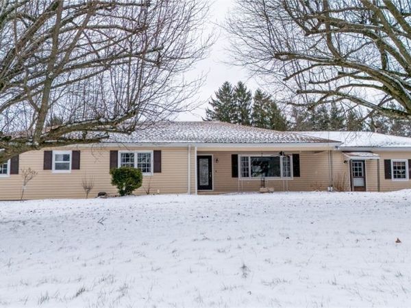 67061 Mills Road, St Clairsville, OH 43950