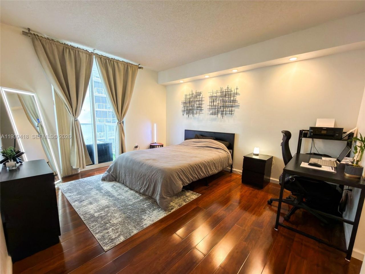 5085 NW 7th St , Unit 906, Miami, FL 33126 Photo