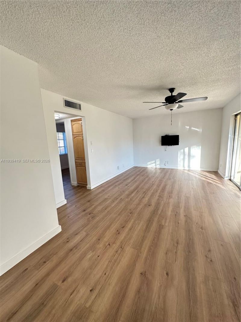 6825 NW 30th Ave, Unit 6C, Fort Lauderdale, FL 33309 Photo