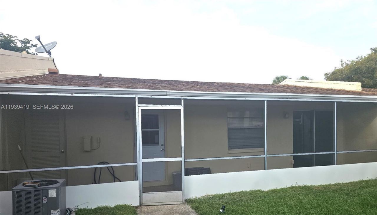 6825 NW 30th Ave, Unit 6C, Fort Lauderdale, FL 33309 Photo