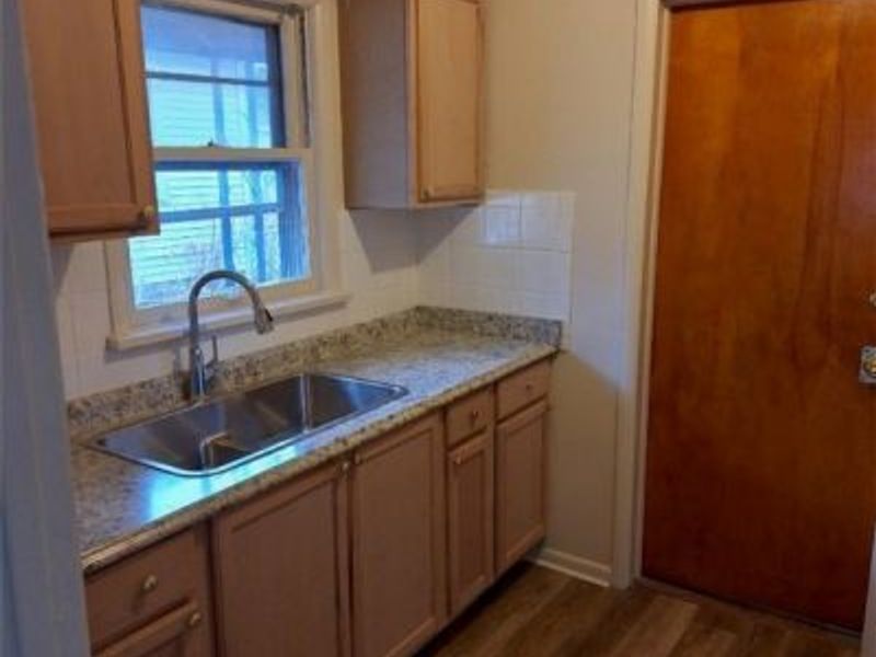 5650 Lafayette Avenue, Maple Heights, OH 44137 Photo 4