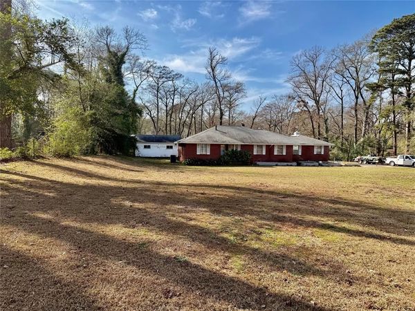 3535 N Market Street , Shreveport, LA 71107