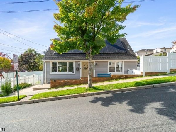 340 Marsan Dr, Carlstadt, NJ 07072