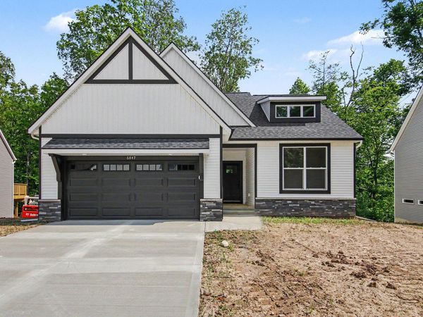 6847 Loggers Ridge Run SE, Caledonia, MI 49316