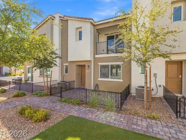 2628 Blazing Blue Avenue, North Las Vegas, NV 89086