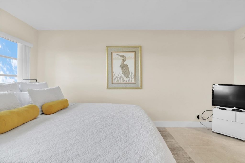 10777 W Sample Road, Unit 711, Coral Springs, FL 33065 Photo