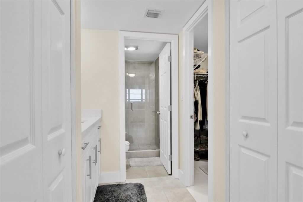 10777 W Sample Road, Unit 711, Coral Springs, FL 33065 Photo