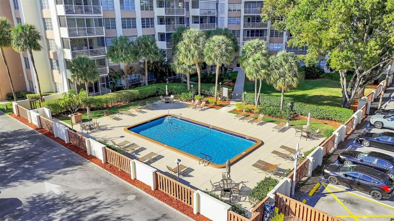 10777 W Sample Road, Unit 711, Coral Springs, FL 33065 Photo